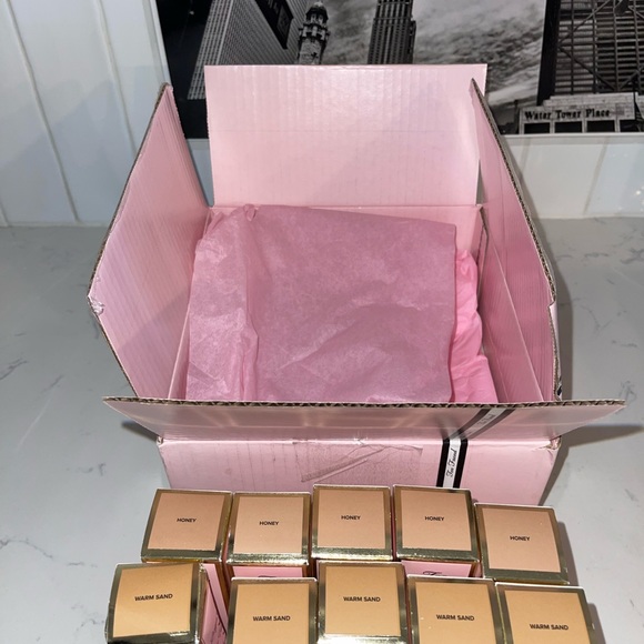 BNIB Too Faced Dew You Foundation Box of 5 shade Honey & 5 shade Warm Sand. - Picture 4 of 5